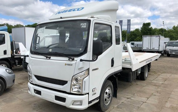 Naveco С-300L Эвакуатор со спальником