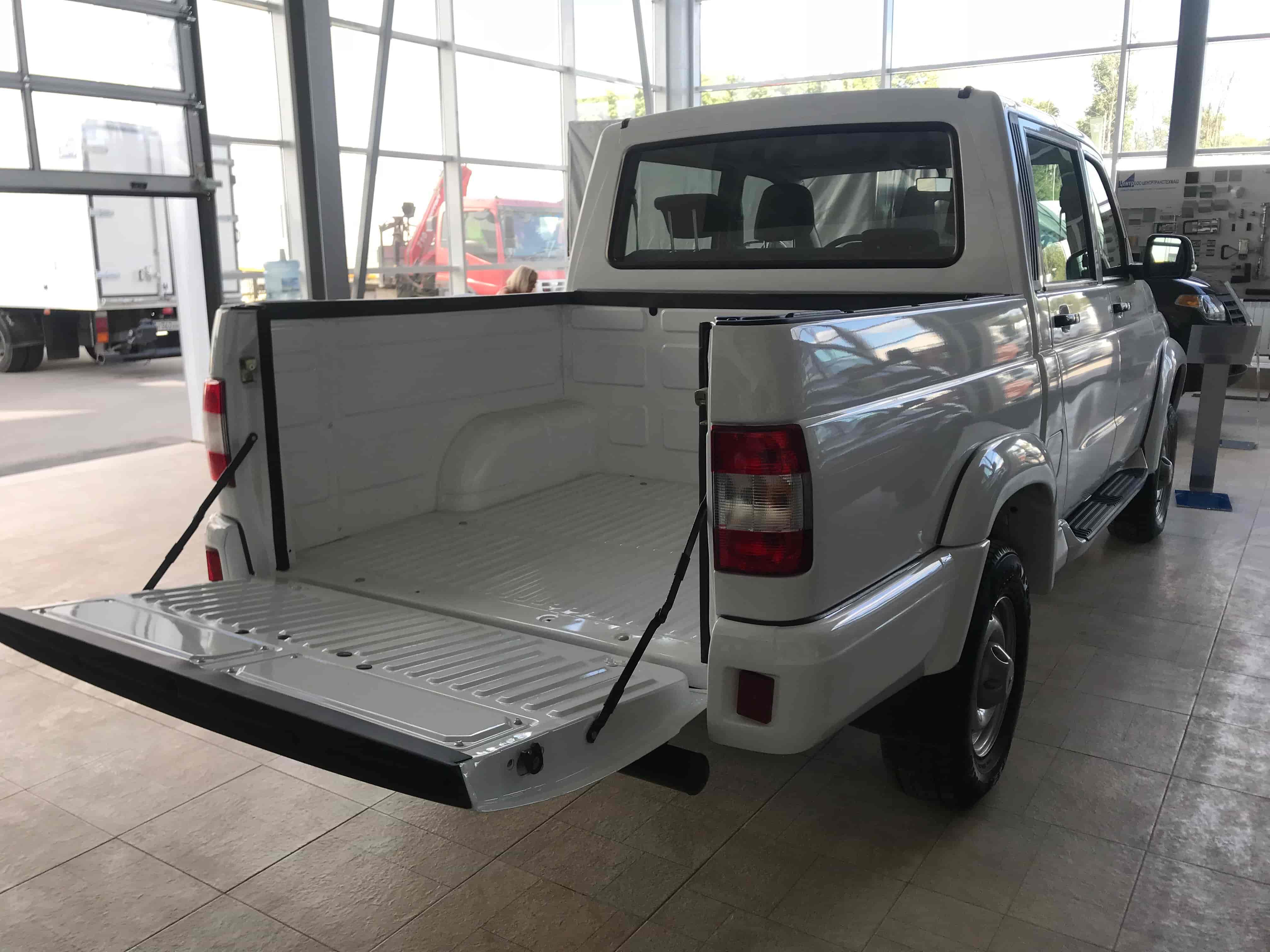 Уаз пикап москва. UAZ Pickup 2021. УАЗ Патриот пикап 2021 салон. УАЗ Патриот Pickup 2021. УАЗ Патриот пикап АКПП.