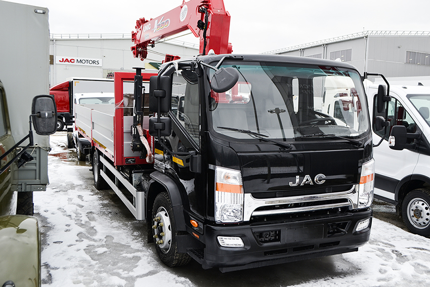 Jac N120   UNIC V-550